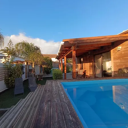 Casas Los Hermanos Escribeme Holiday home *